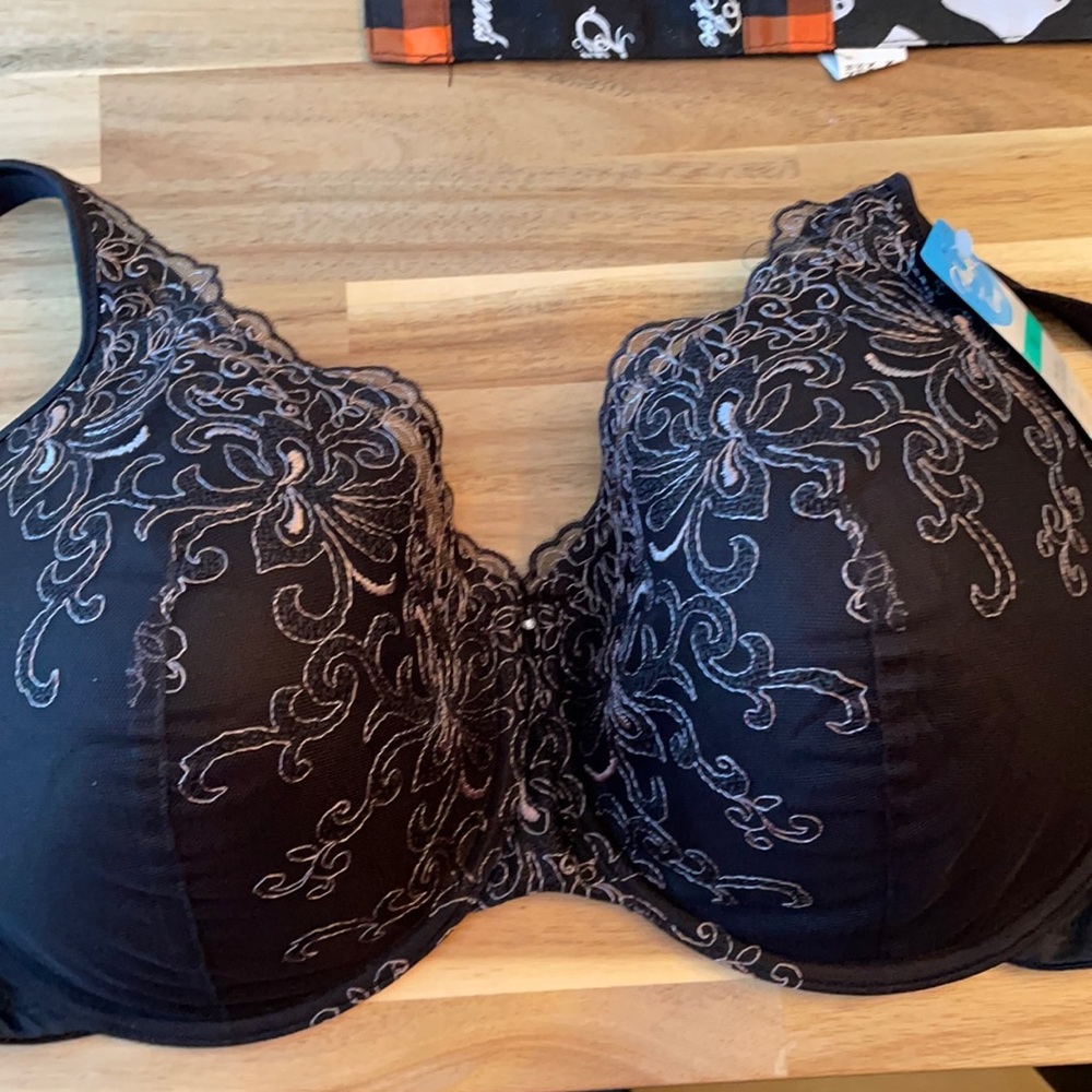 2 for 20 🎉 38DDD Playtex Love My Curves Black Lace NWT